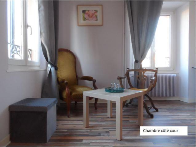 Maison Curiale Montreux-Chateau Extérieur photo
